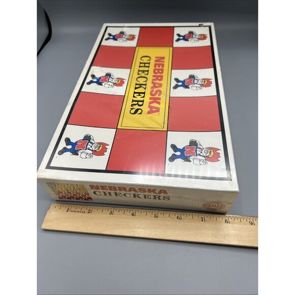 1984 Nebraska Cornhuskers Collegiate Checkers Set Game Man Cave NE Unopened* - Picture 3 of 8